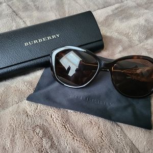 Burberry sunglasses